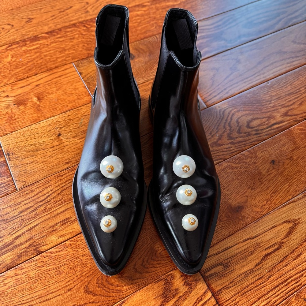 Dolce & Gabbana  Pearl Embellished Black Chelsea Boots